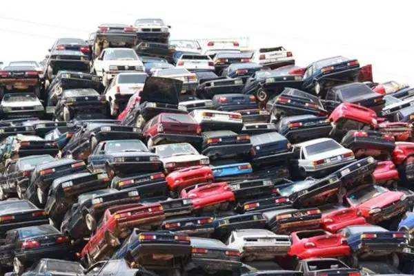 家里有臺報廢舊車,該怎么辦?